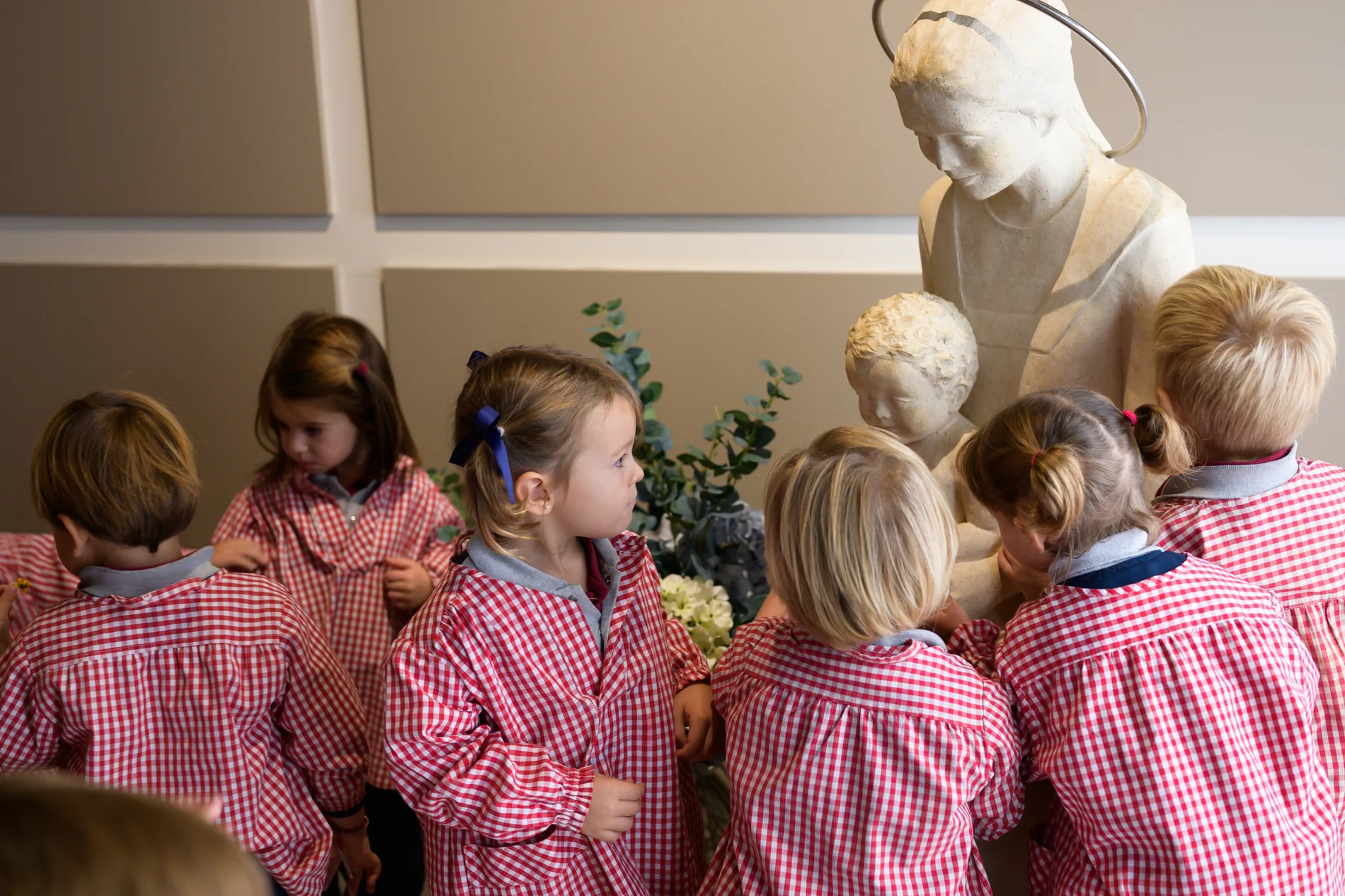 Alumnas con profesora