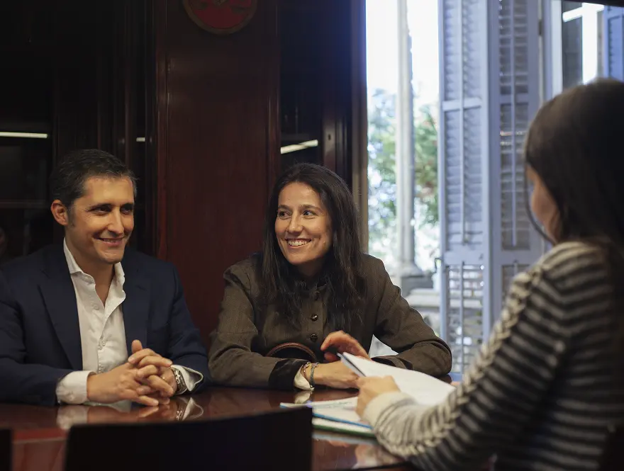 Alumnas con profesora